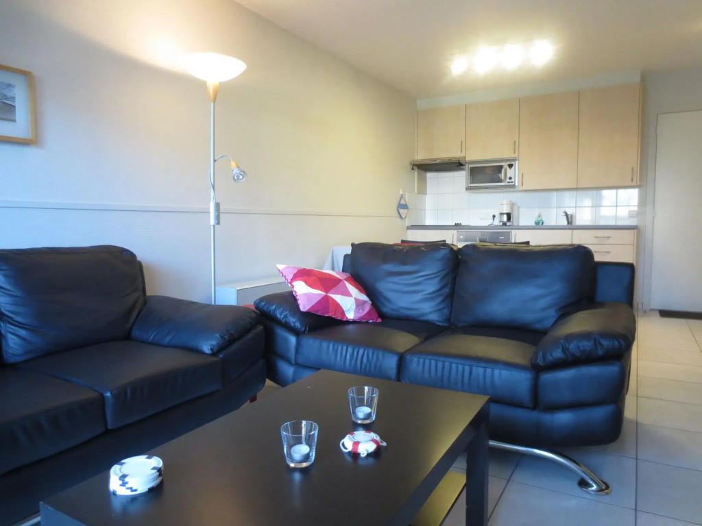 Sunny Bredene Stay by Sea