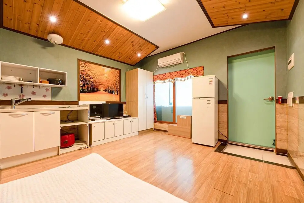 Gapyeong Calbongsan Pension