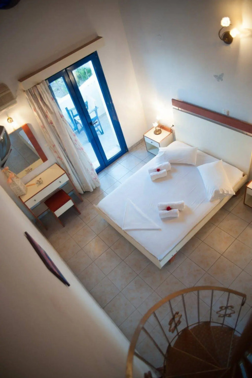Dreams Apartments - Katelios,Santa Barbara beach