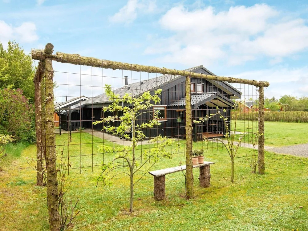 Spacious Holiday Home in Tarm near Beach