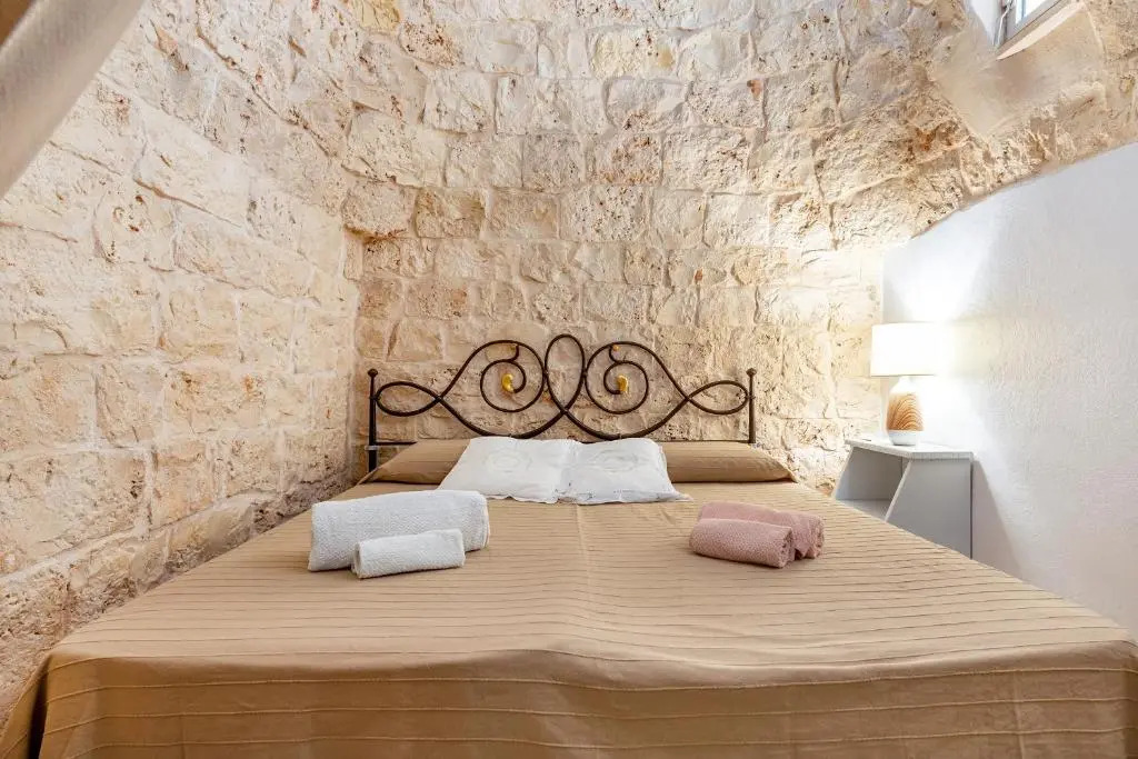 Trullo Delle Ginestre Private Pool - Happy Rentals