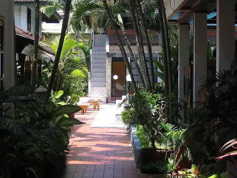 Adika Sari Bungalows