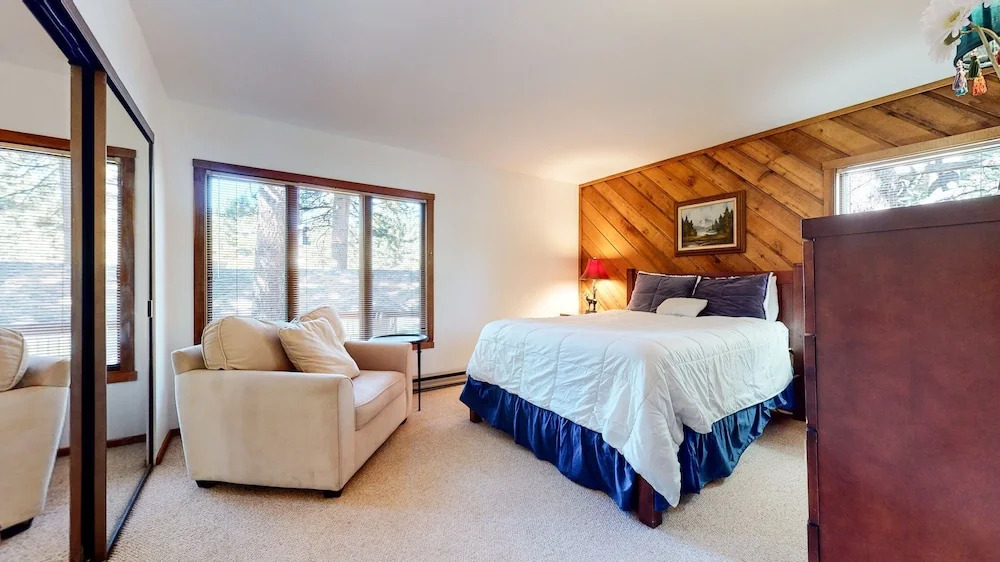 Snowcreek I 28, Light and Bright Corner Condo with Mountain Views and Fireplace by RedAwning