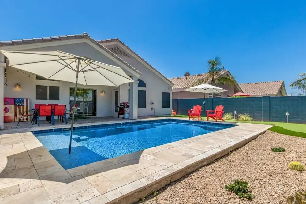 Walk 2 TPC Mayo Swim Putt Grill Heated Pool