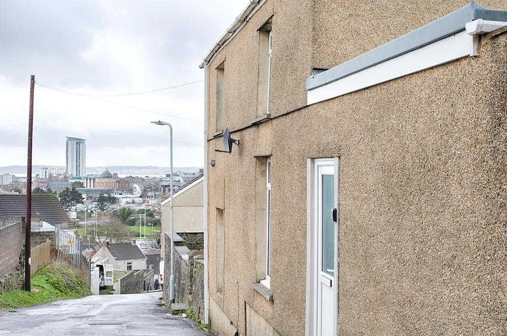 Perfect Swansea Base for Families & Friends