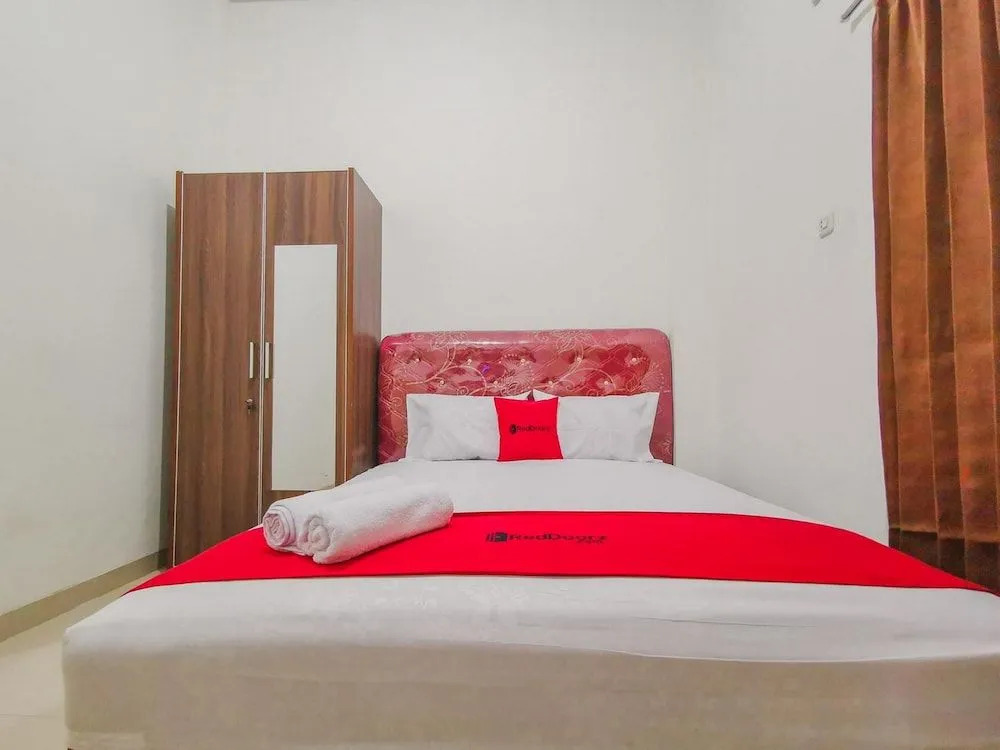 RedDoorz Syariah near Universitas Lampung 2