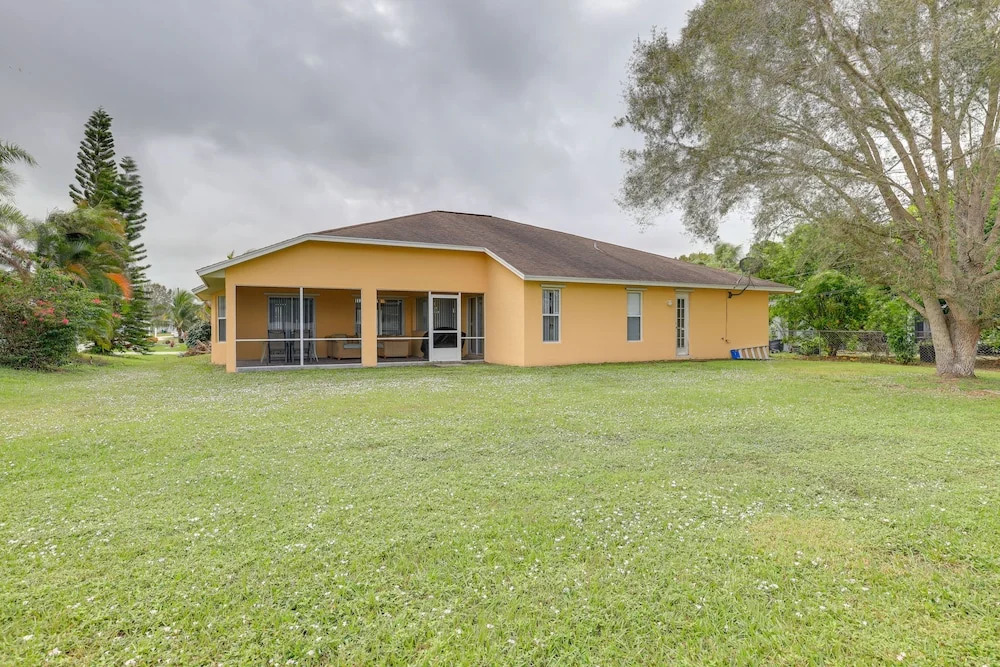 Port St Lucie Home ~ 15 Mi to Jensen Beach Park!