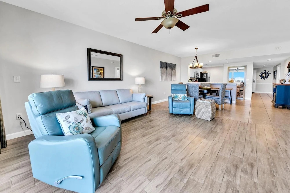 Sterling Shores 609
