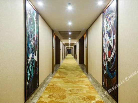 Yunqi Hotel