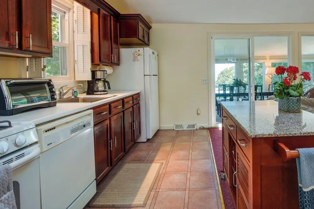 Bayfront Plymouth Gem w/ Sunroom, Steps to Shore!