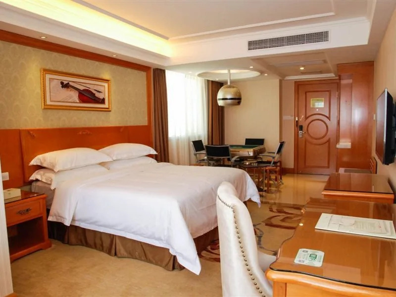 Vienna International Hotel (Dongguan Mayong Central Avenue)