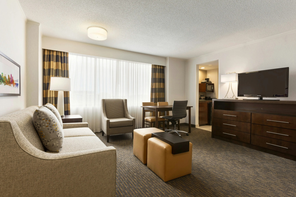 Embassy Suites by Hilton Baltimore at BWI Airport