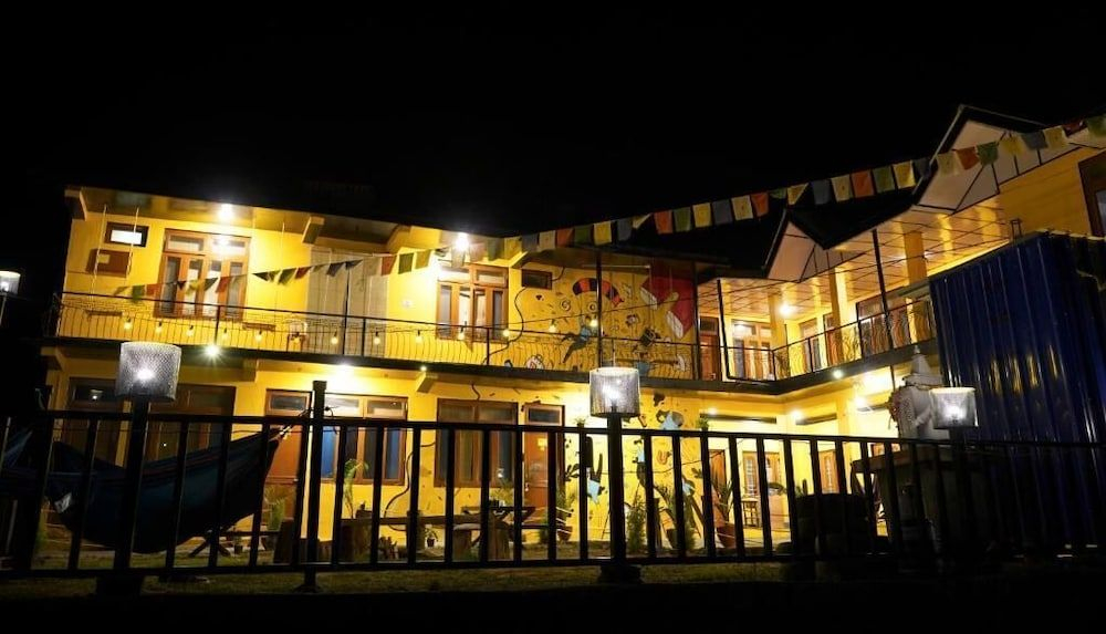 The Hosteller Bir