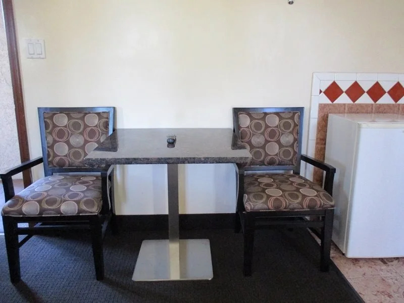 Golden West Manor Motel
