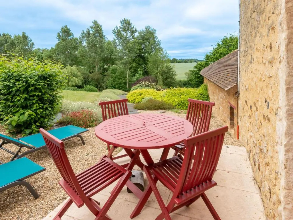 Charme et authenticité : gîte pour 4 pers. en bord de rivière avec jardin enchanteur en Sarthe - FR-1-410-236