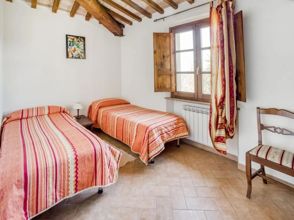 Apartment near Donatello Sculpture