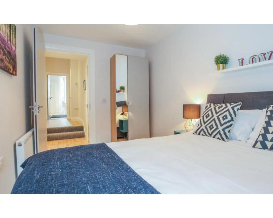 Central Belfast Apartments: 7 Camden Street