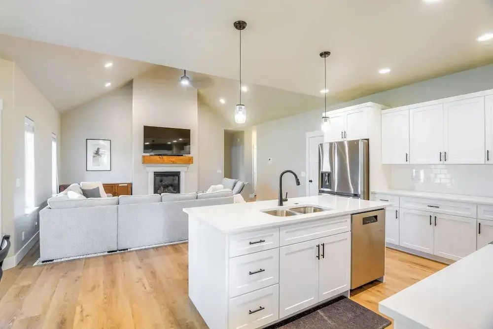 1 Mi to Pools: Chic Lava Hot Springs Home