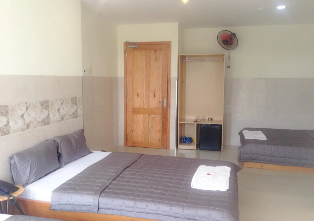 Thiên Các 2 Hotel