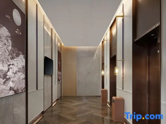 Tongxiang Jinyue Maison New Century Hotel