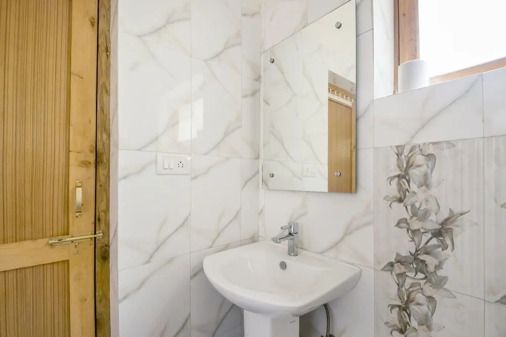 GuestHouser 1 BR Guest house 9202