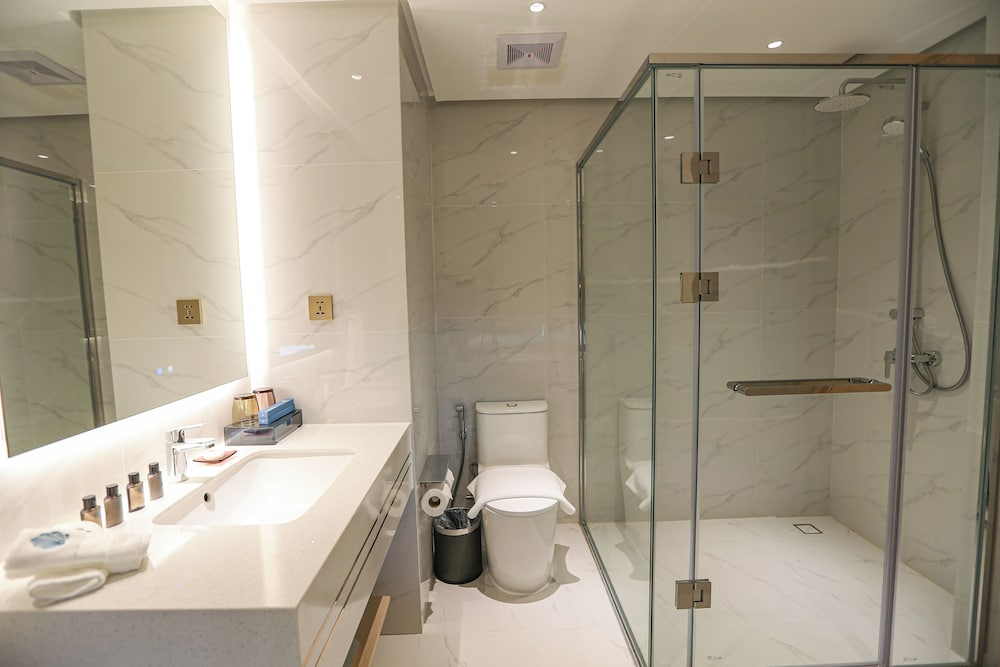 Luxu Hotel and Resort
