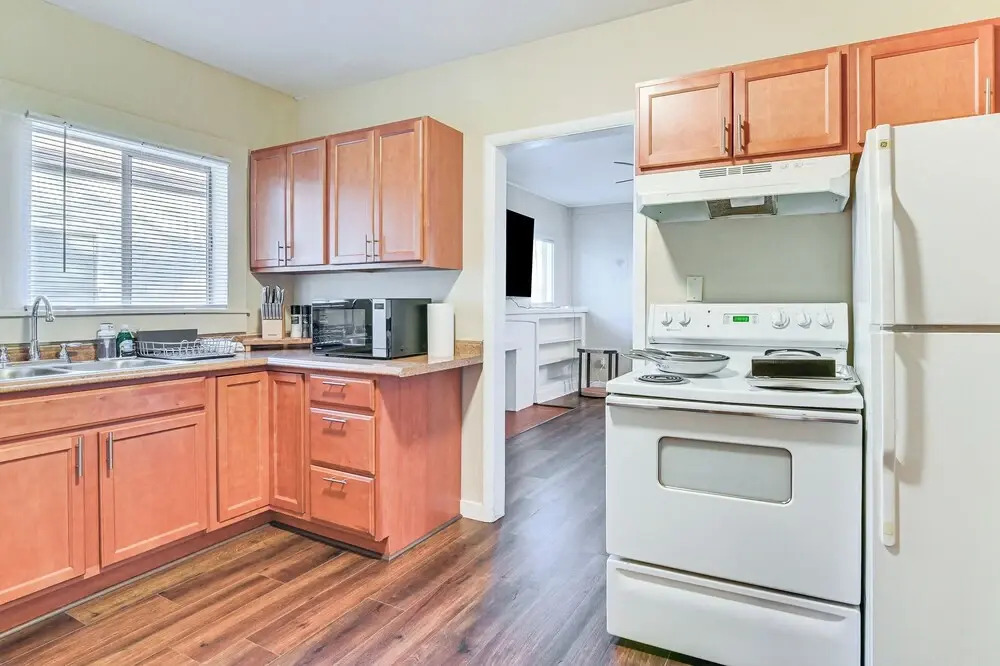 Walkable Haven 1 Mi to Dtwn Phoenix & Chase Field!