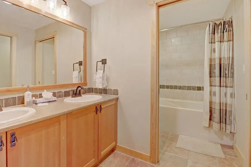 Pp605 Passage Point 3 Bedroom Condo
