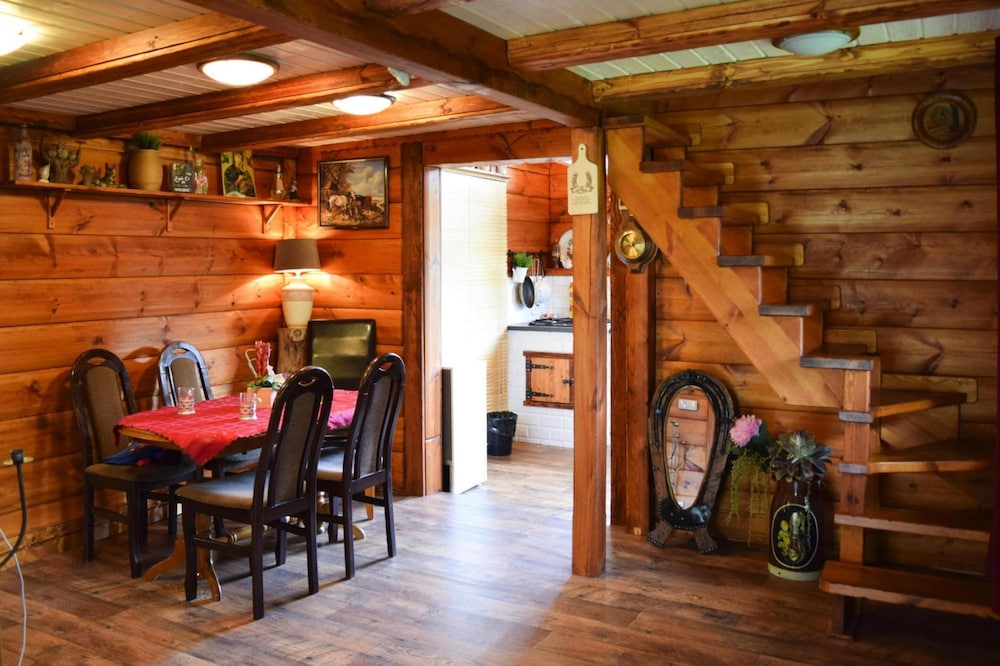 Cozy Holiday Home, Junoszyno