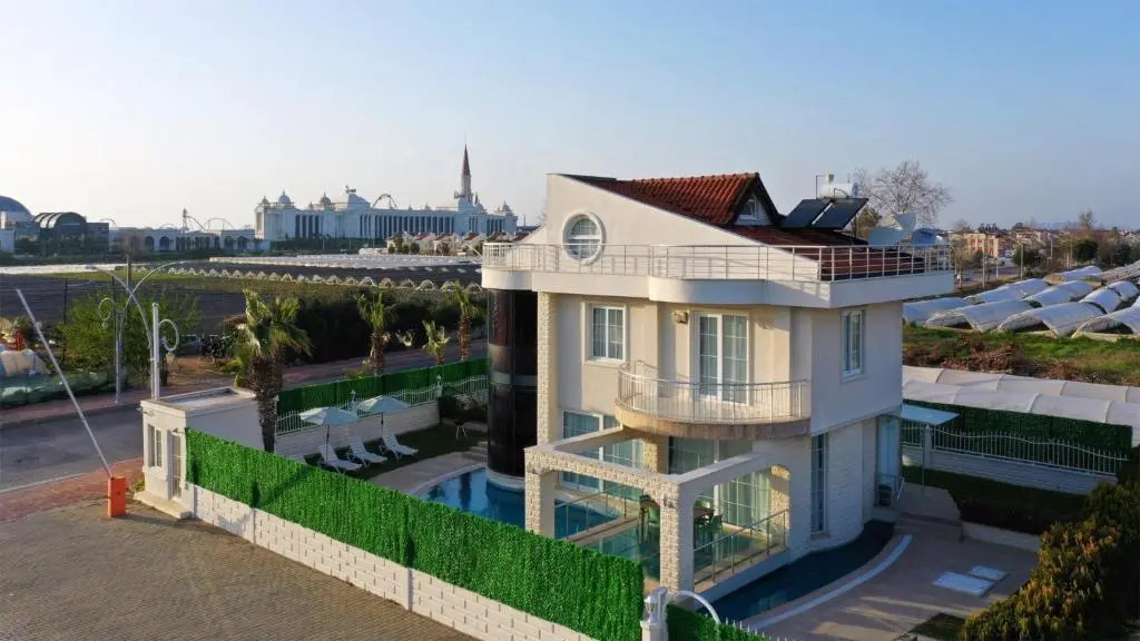Crystal Water Deniz Saray Villa 1