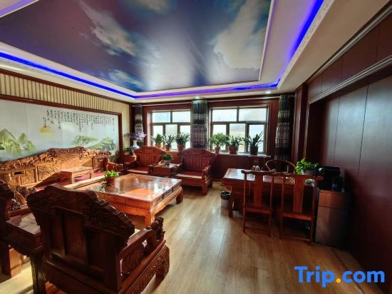 Jiashanchunshui Guesthouse