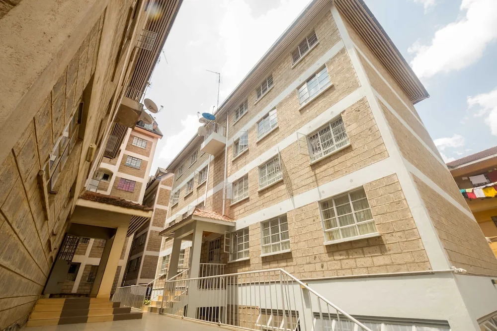 Spacious 2bdr Home-5mins TO Wilson Airport