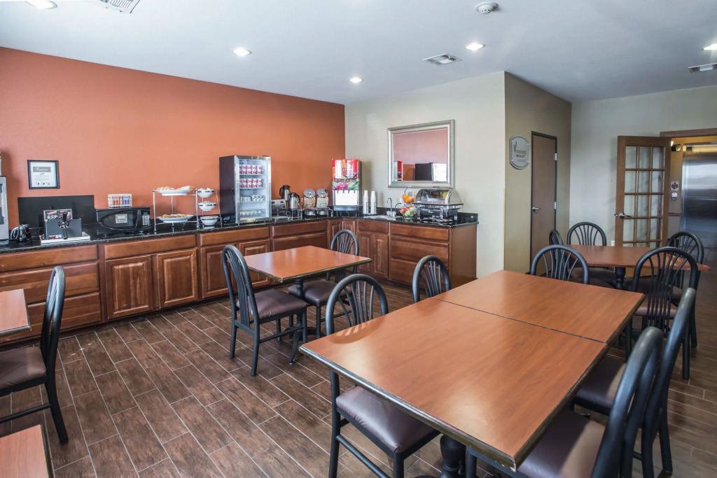 Sleep Inn & Suites Hays I-70