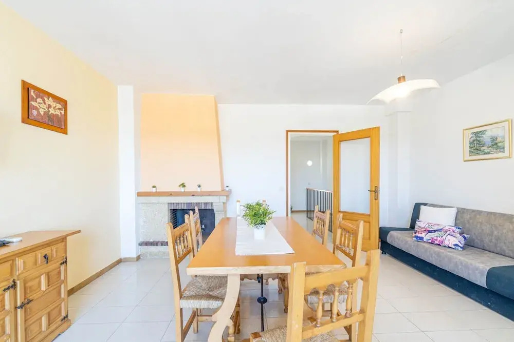 Terrace Apartment Near the Beach