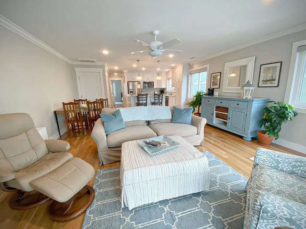 Bare Feet Retreat by Sea Scape Properties