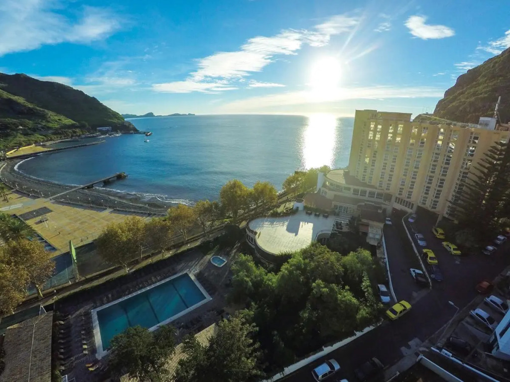 Baía Madeira Hotel
