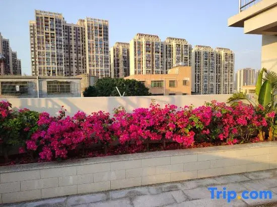 Haikou Zhouren Apartment (Wanda Plaza Convention and Exhibition Center)