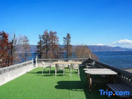 Nostalgia Courtyard Scenic Apartment (Erhai Lake Most Beautiful One Kilometer)