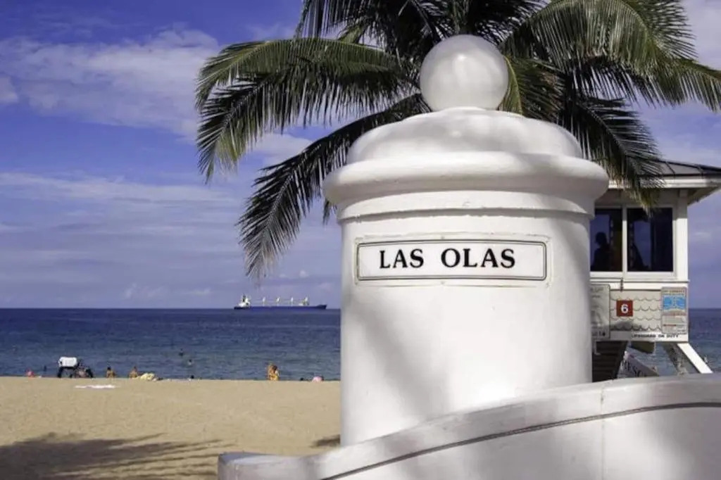 Beach House - 2BD 3BH - Fort Lauderdale