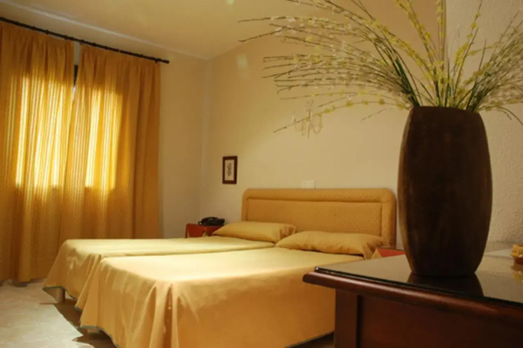 Hostal Restaurante Leon