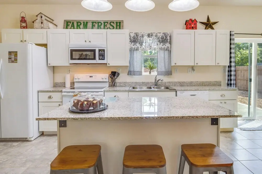 Charming Gravois Mills Escape w/ Private Backyard!