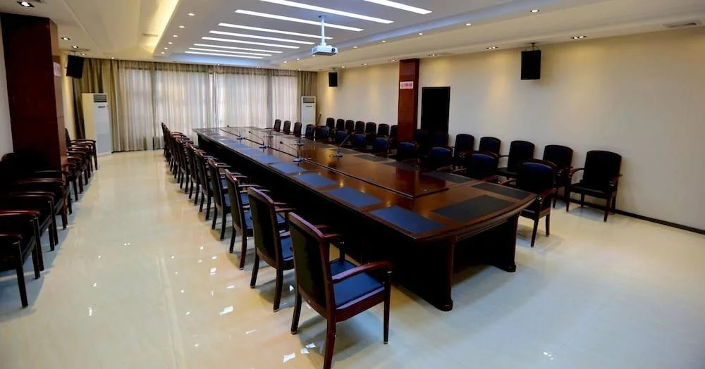 Jingyuan Hotel - Huayin