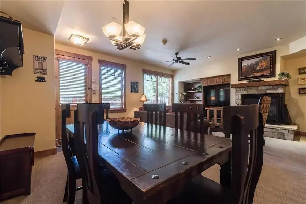 5112 Emerald Lodge, Trappeur's Crossing Apartment 2
