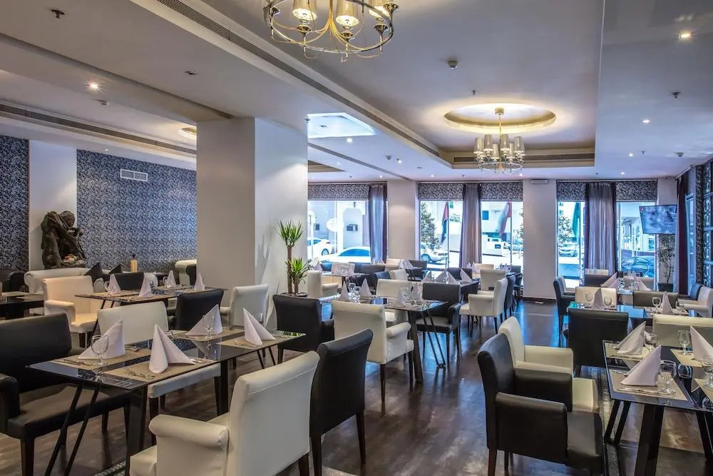 Loumage Hotel & Suites