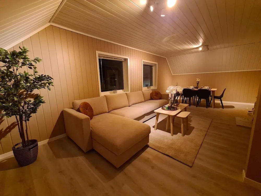 Lovely 3-bedroom Apartment Near City Center