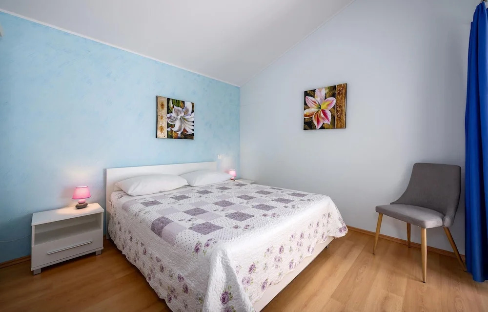Three-Bedroom Holiday Home In Tinjan