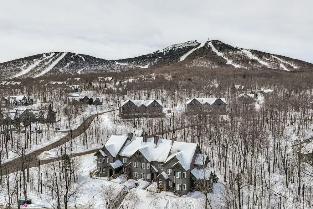 Ski-in Resort Family Condo w/ Deck at Jay Peak!