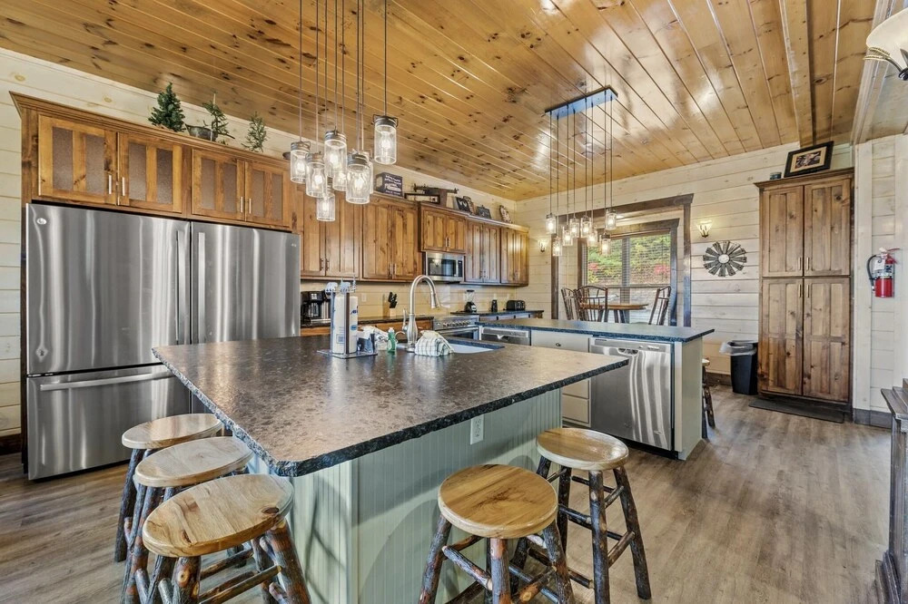 Aqua Dreamin' Retreat 13 Bedroom Home by Redawning