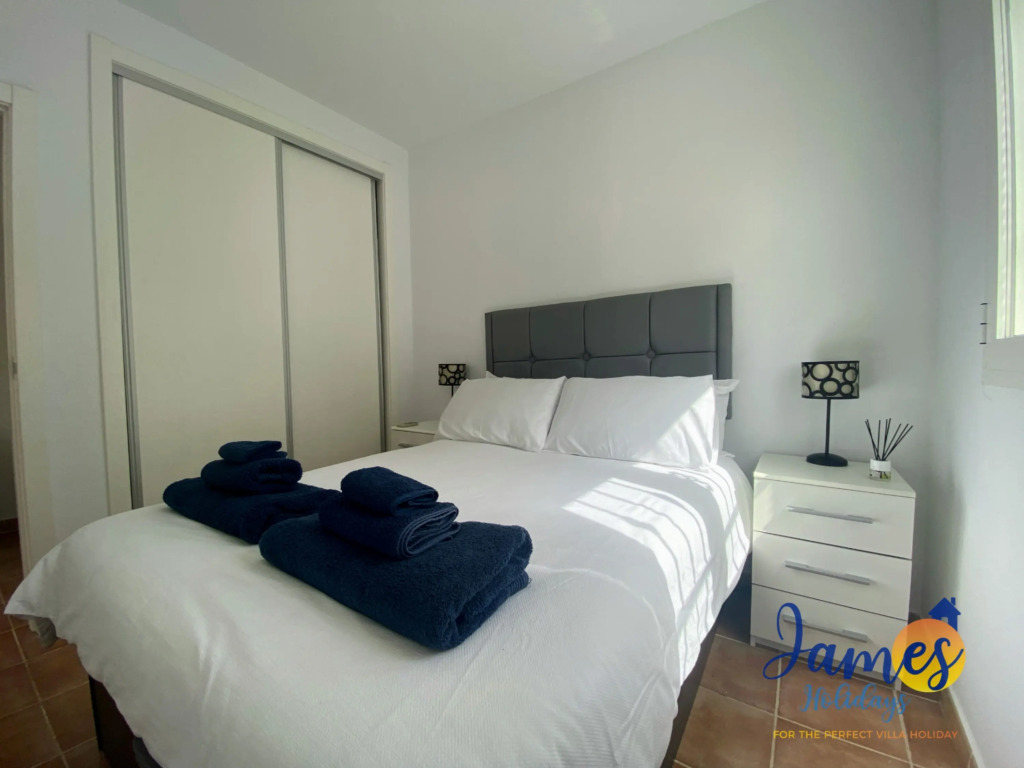 Panorama Golf 1st floor apartment with Comm Pool VM20