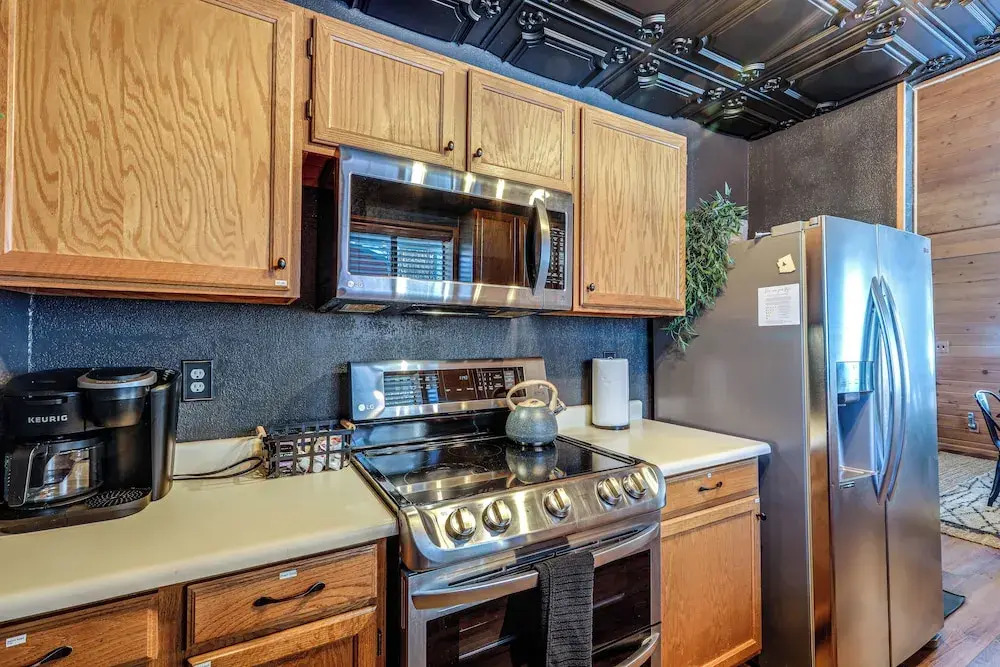Munds Park Cabin w/ Deck & Fire Pit: Walk to Trail